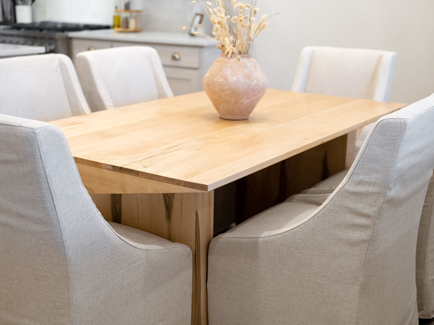 LONDON Dining Table